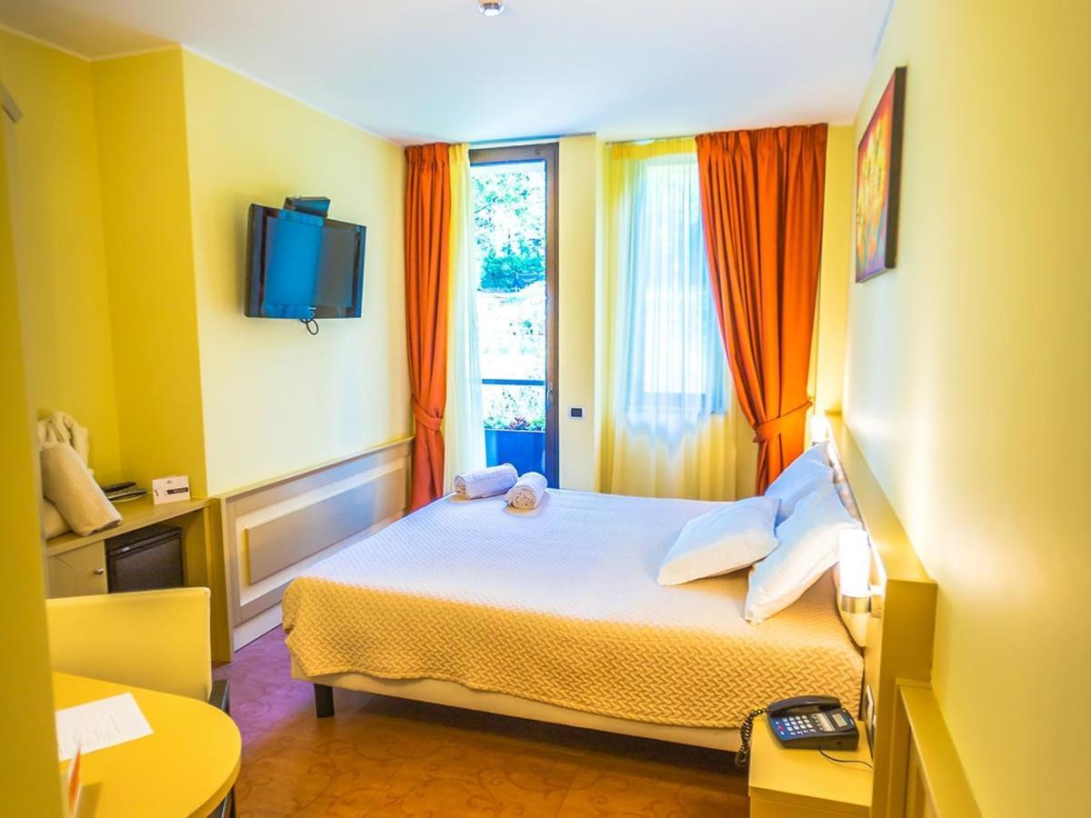 Relais Sans Soucis & Spa Ronciglione  Bagian luar foto