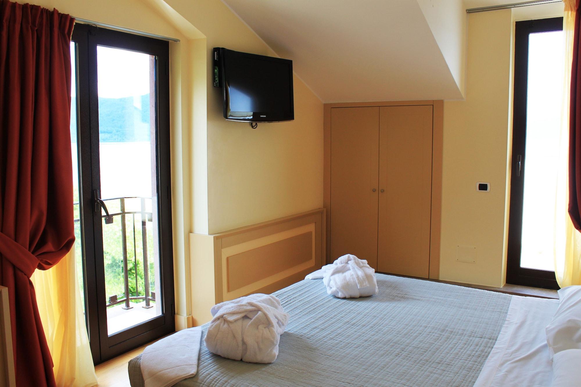 Relais Sans Soucis & Spa Ronciglione  Bagian luar foto