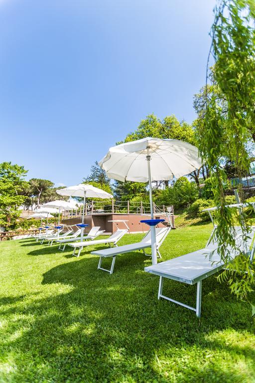 Relais Sans Soucis & Spa Ronciglione  Bagian luar foto