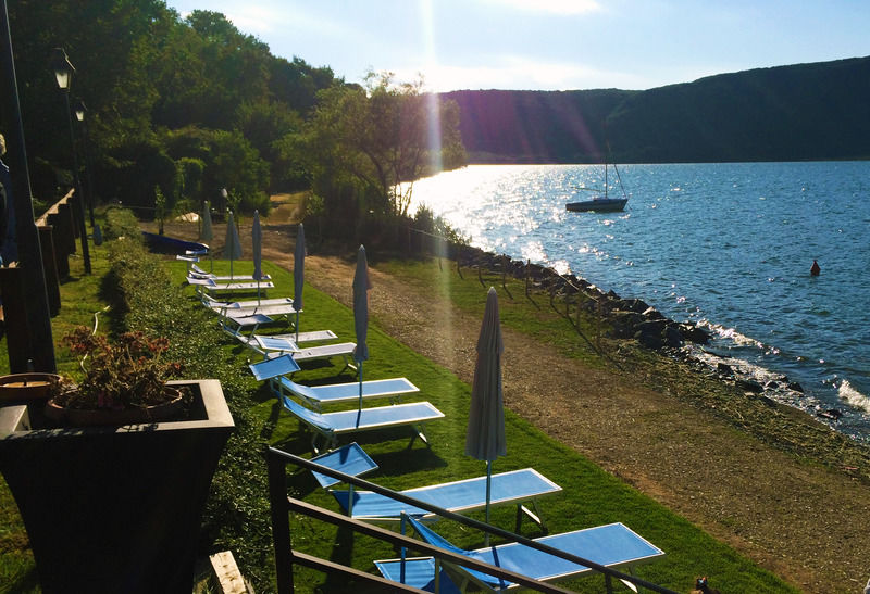 Relais Sans Soucis & Spa Ronciglione  Bagian luar foto